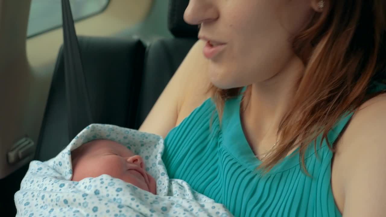 Stock Video Mother Travelling With A Newbor Animated Wallpaper