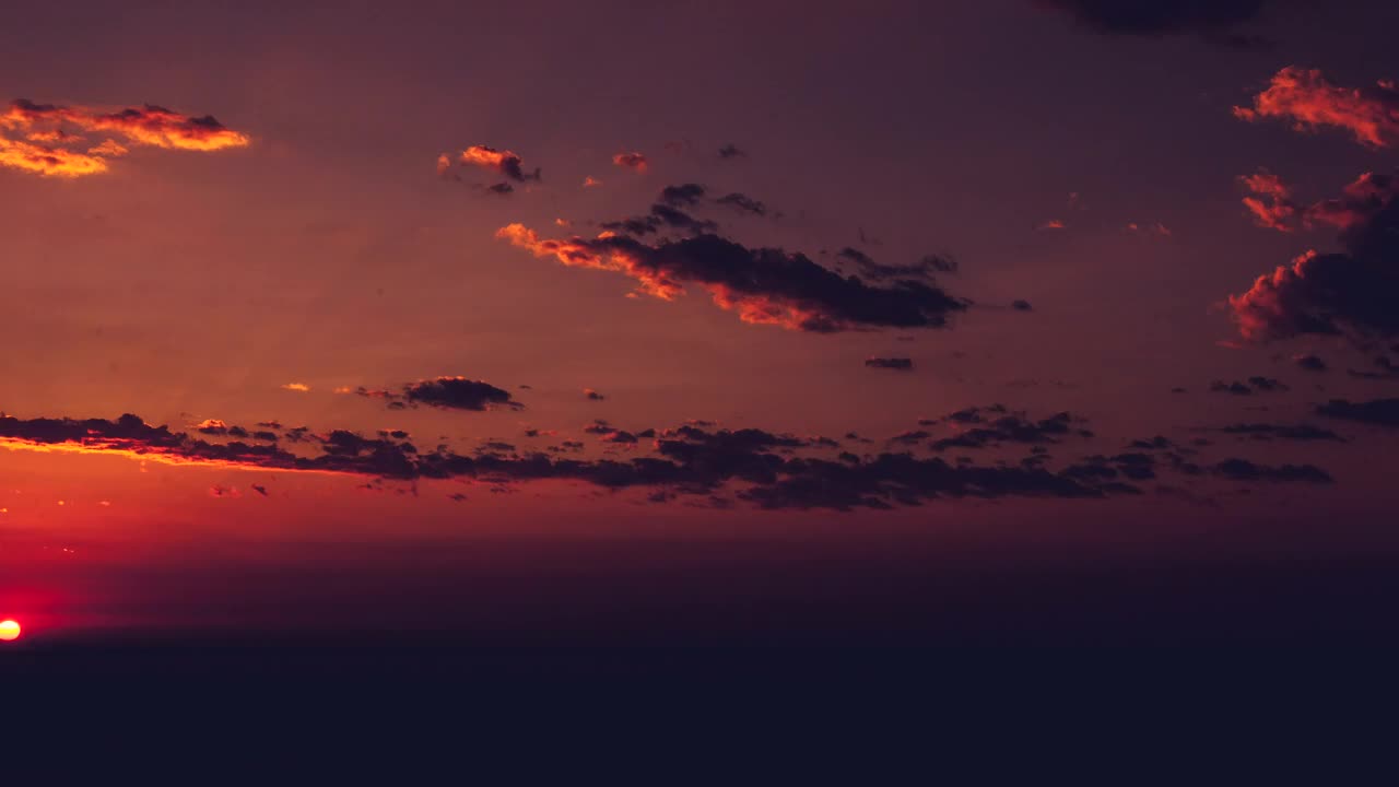 Stock Video Morning Light On The Horizo Animated Wallpaper