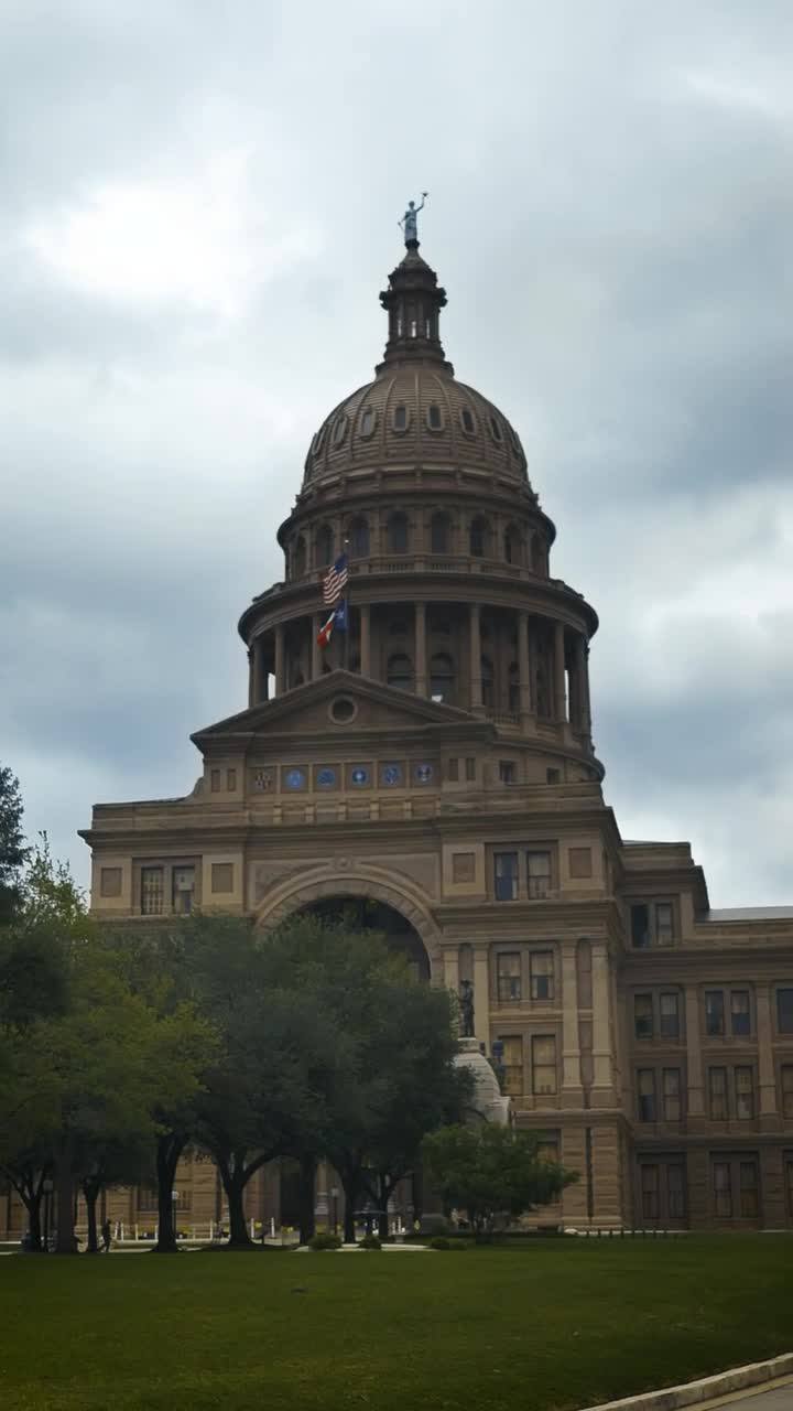 Stock Video Monumental Facade Of A Capitol In Texa Animated Wallpaper