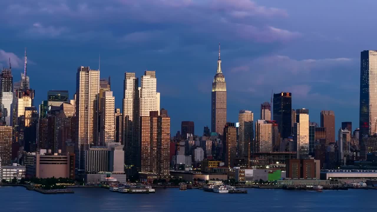 Stock Video Midtown Manhatta Animated Wallpaper