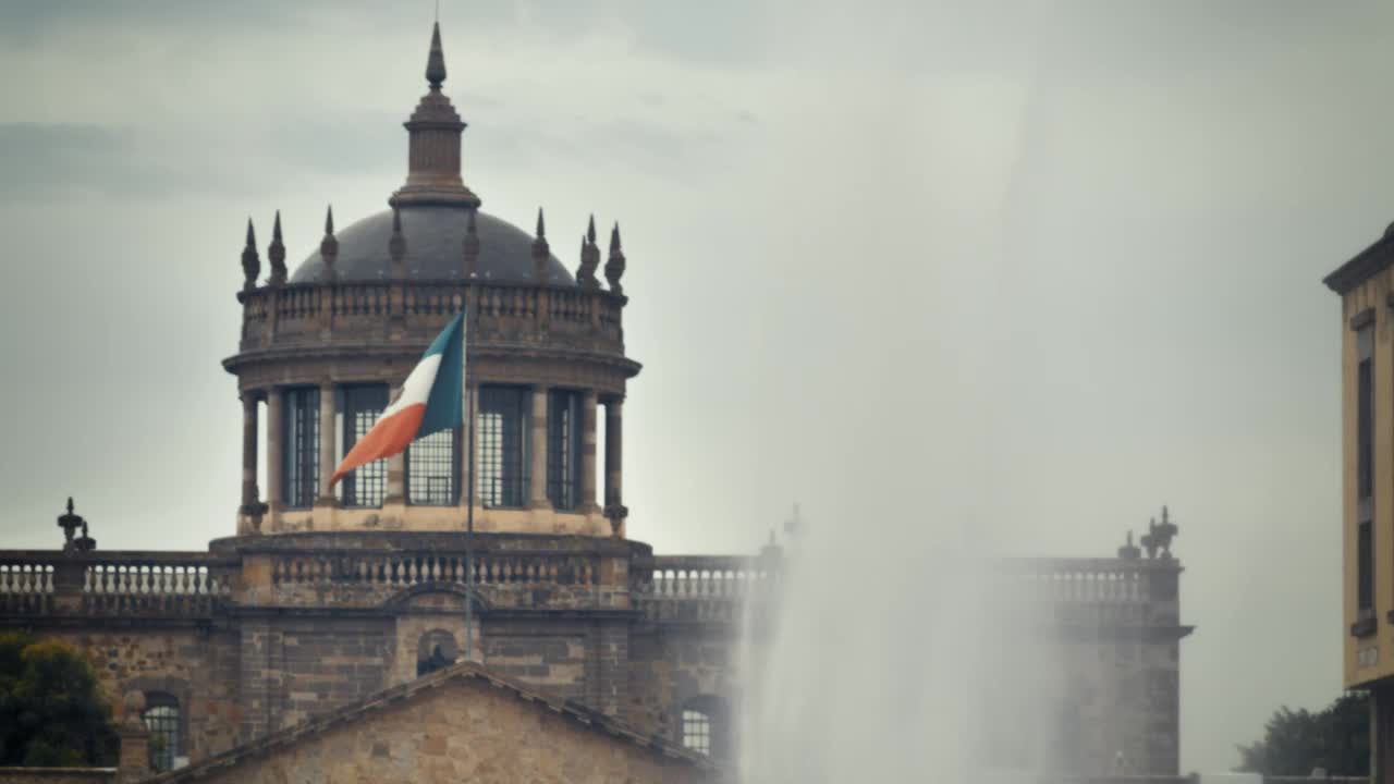 Stock Video Mexican Flag On An Old Buildin Animated Wallpaper