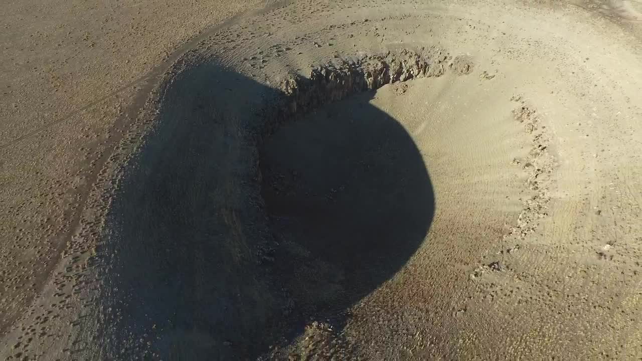 Stock Video Meteor Sinkhole In The Dry Plai Animated Wallpaper