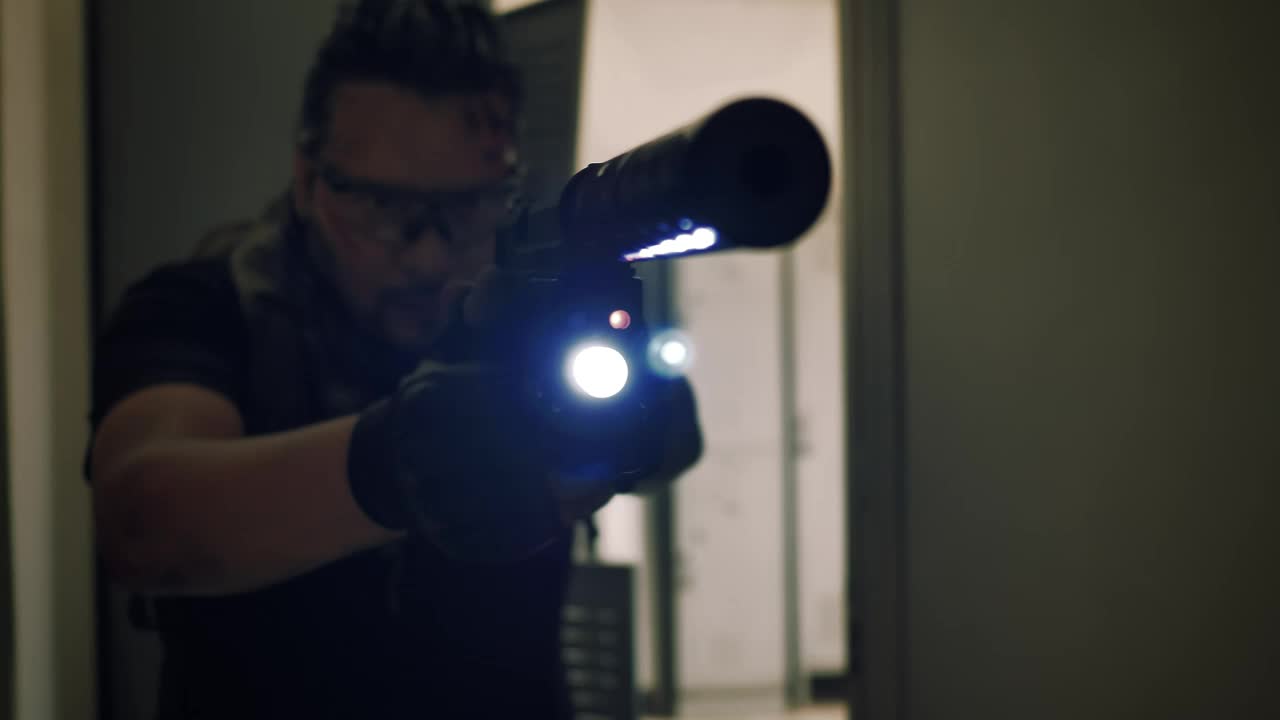 Stock Video Mercenary Looking For Zombie Animated Wallpaper