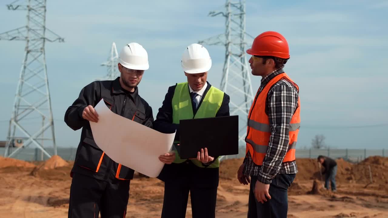 Stock Video Men On Constructions Site Checking The Blueprin Animated Wallpaper