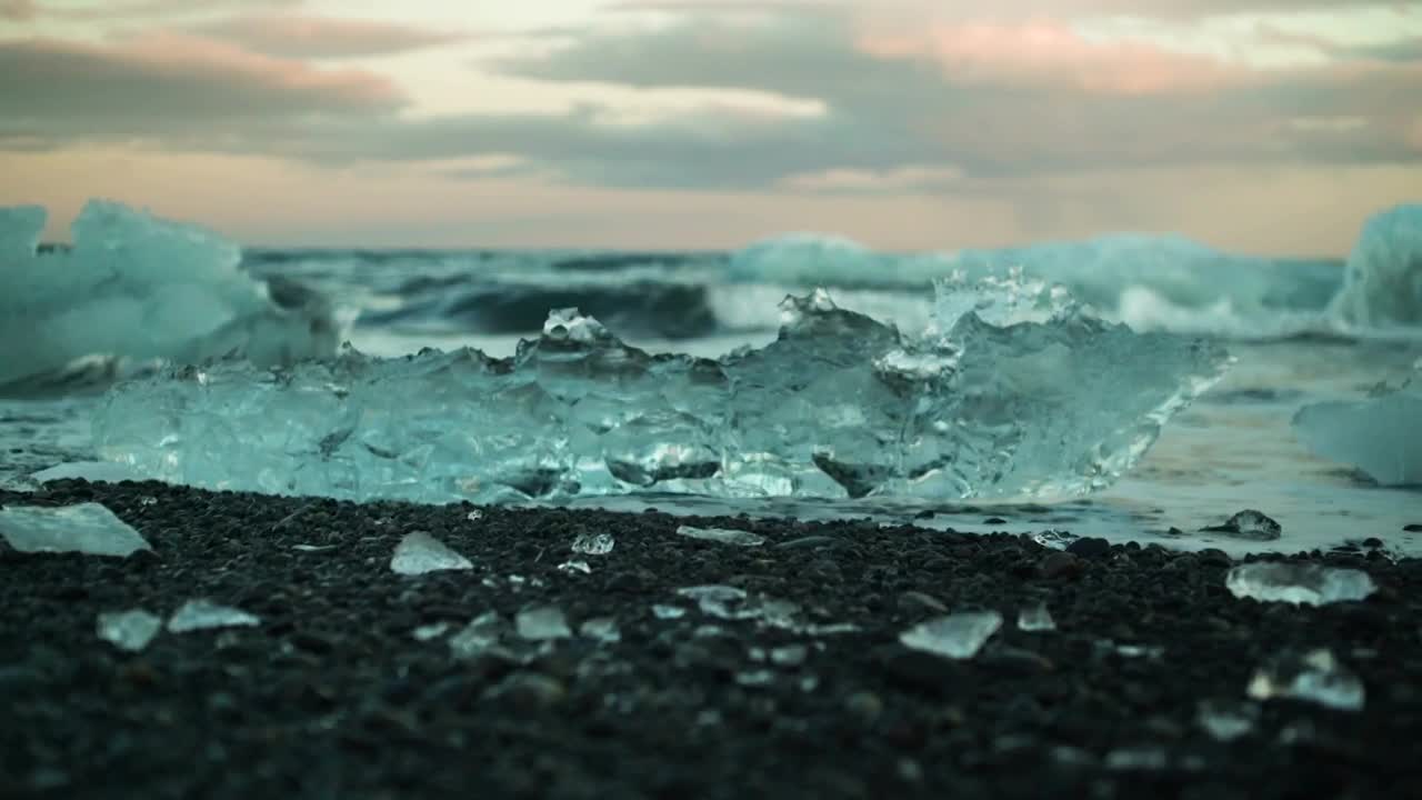 Stock Video Melting Iceberg Animated Wallpaper