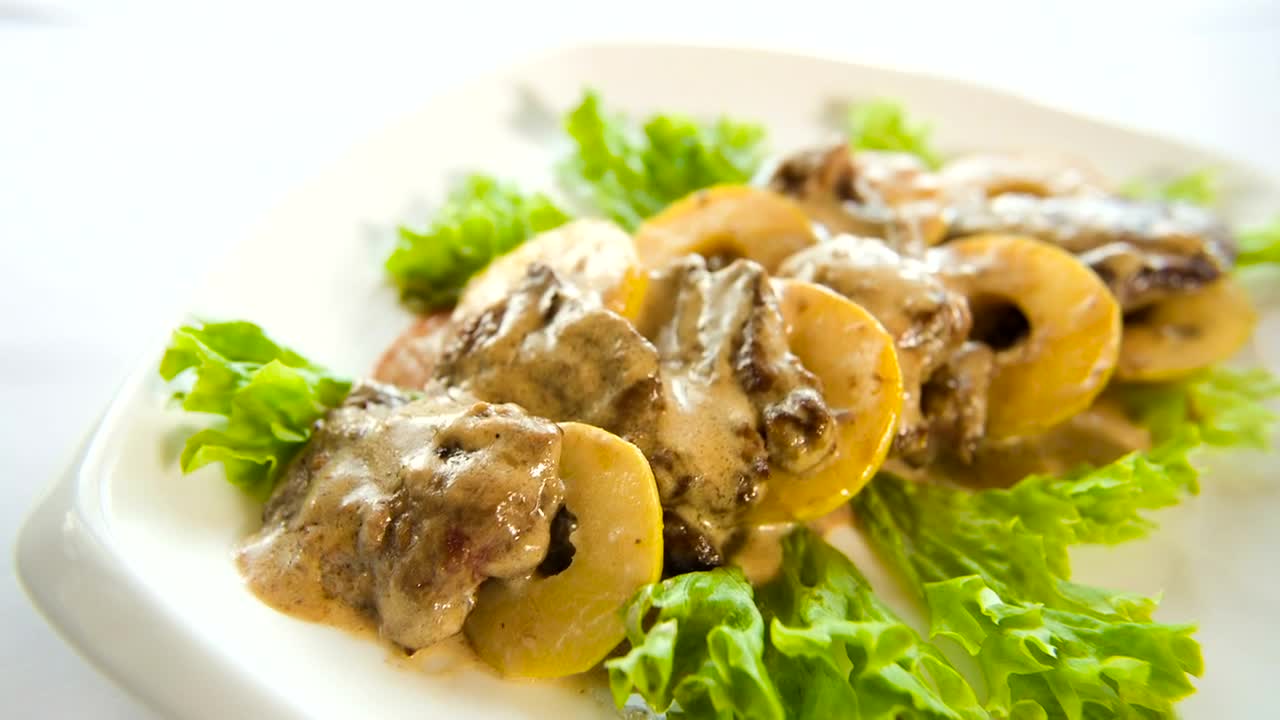 Stock Video Meat Dish With Pineapple And Lettuc Animated Wallpaper