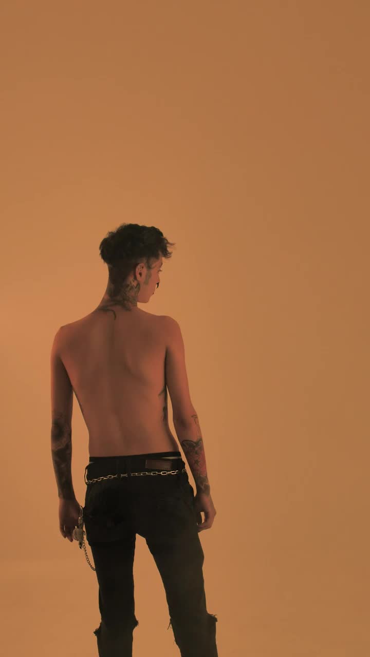 Stock Video Man With Tattoos And No Shirt O Animated Wallpaper