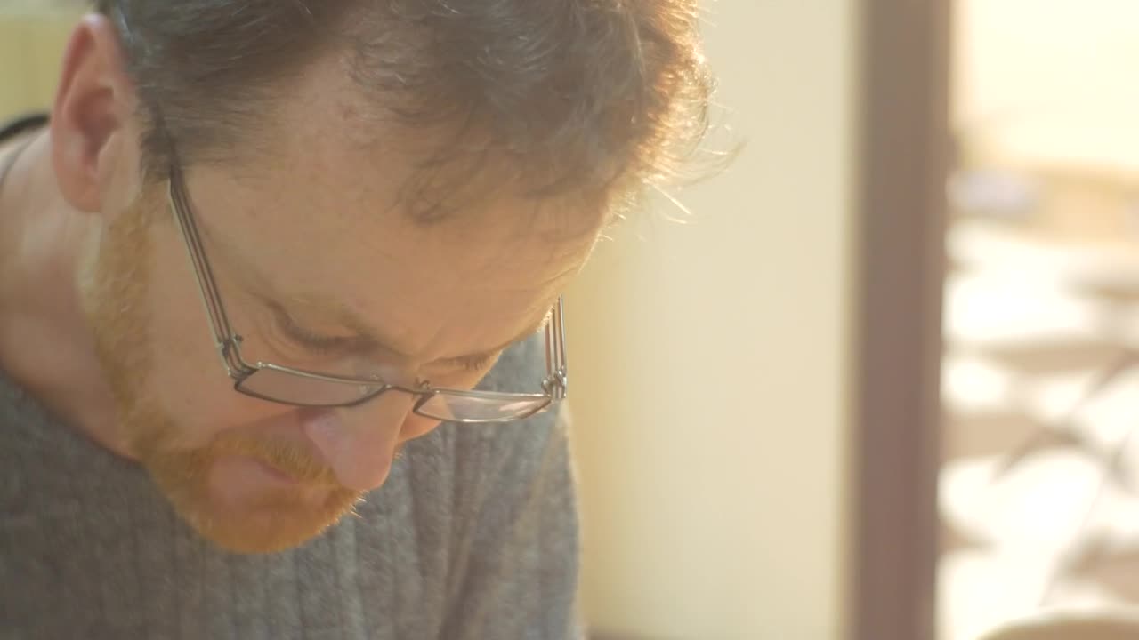 Stock Video Man With Glasses Sculpting Cla Animated Wallpaper