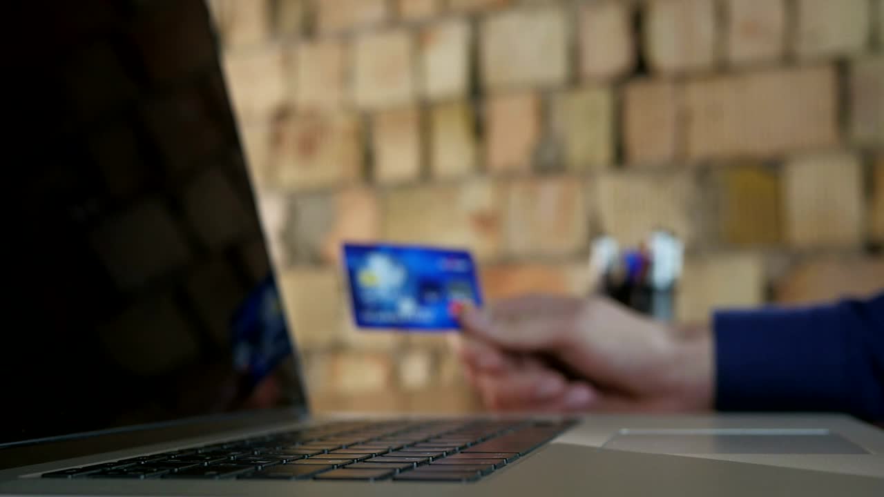 Stock Video Man With Credit Card Ordering Onlin Animated Wallpaper