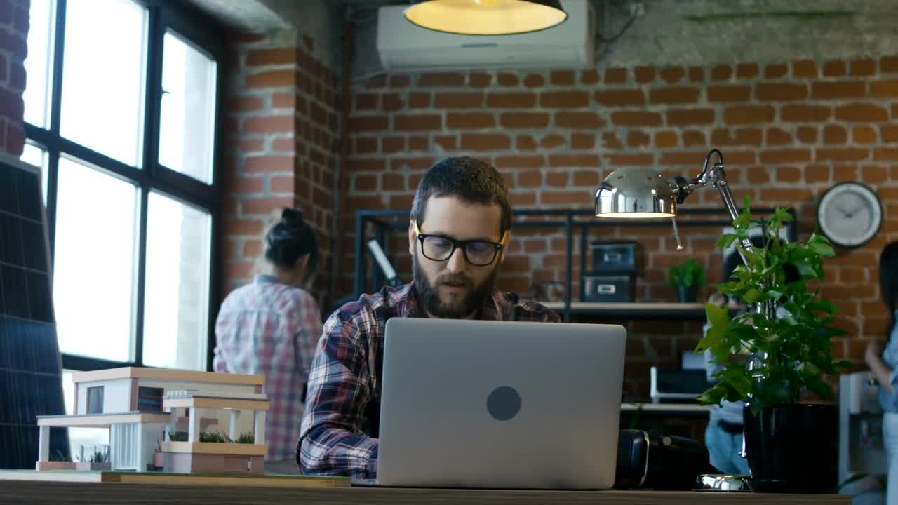 Stock Video Man Starts To Dance In The Office After Good New Animated Wallpaper