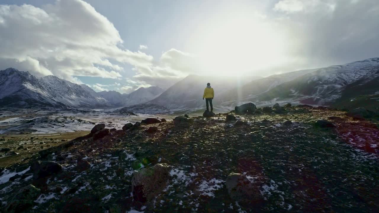 Stock Video Man Raising His Hands On Top Of A Cliff A Animated Wallpaper