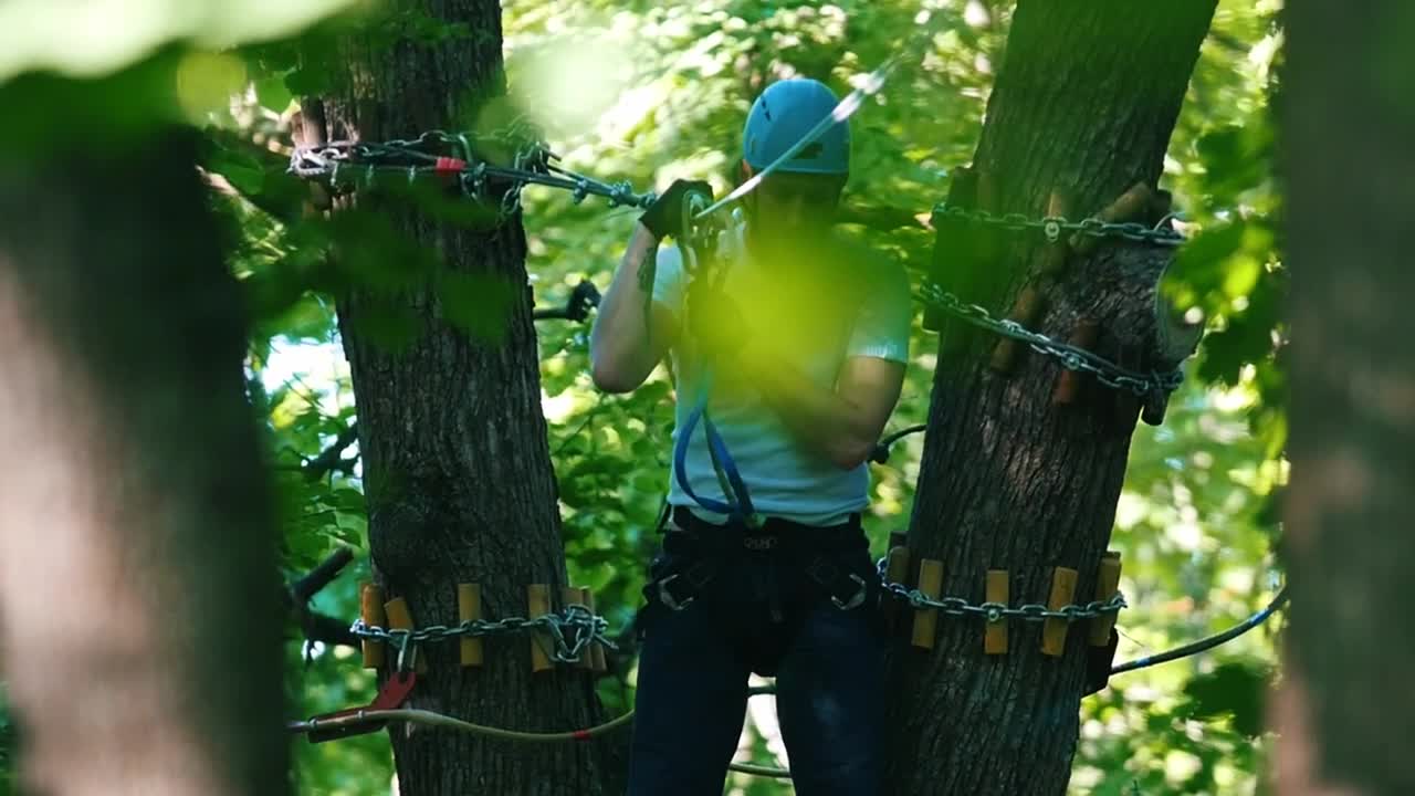 Stock Video Man On A Zip Lin Animated Wallpaper