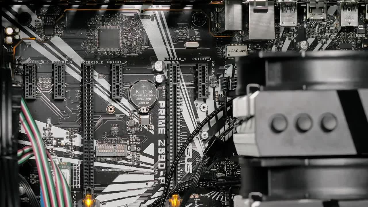 Stock Video Motherboard With A Big Fan Live Wallpaper