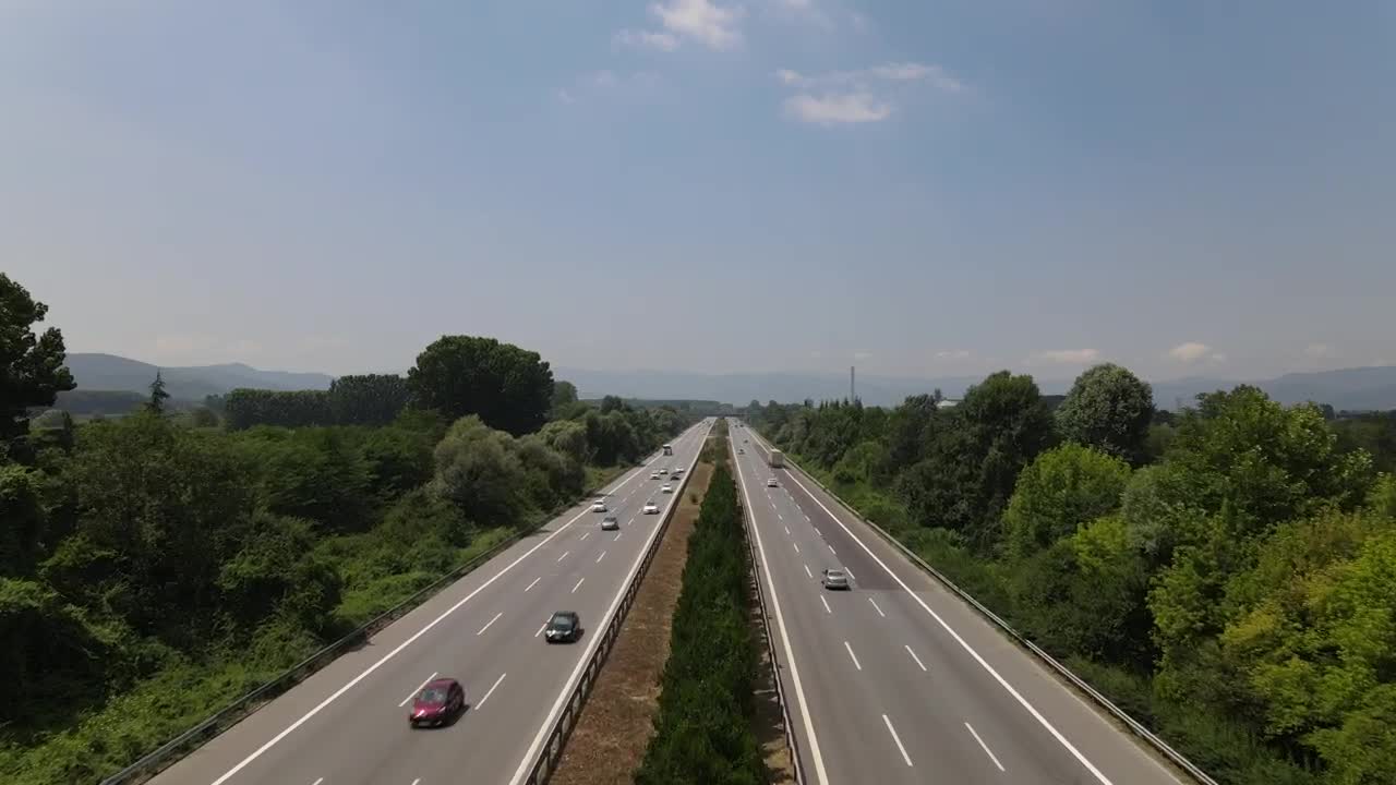 Stock Video Moving Slowly Through The Air On A Highway Live Wallpaper