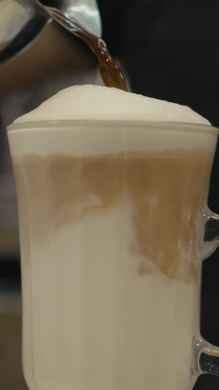 Stock Video Mug With Sparkling Cappuccino Live Wallpaper