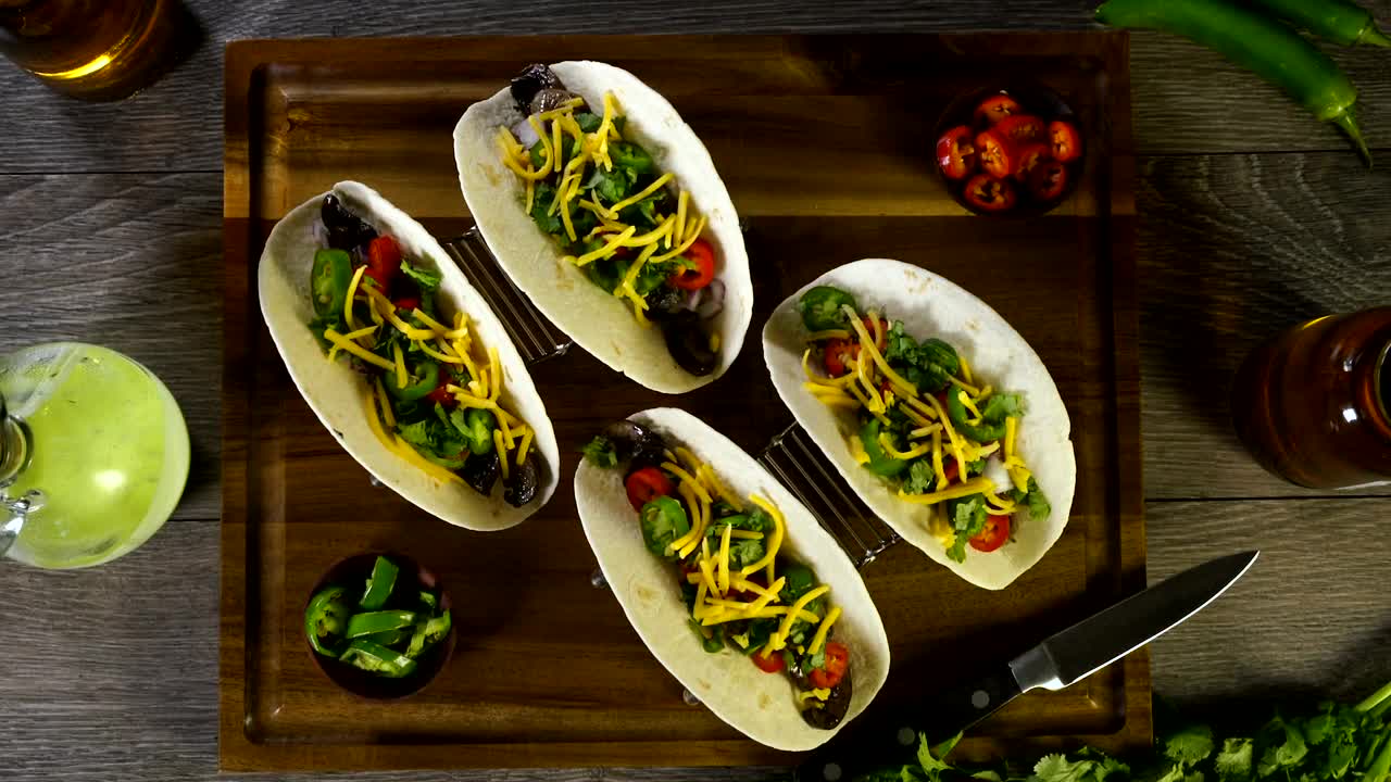 Stock Video Mushroom And Cheese Tacos Live Wallpaper