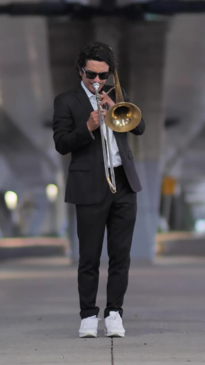 Stock Video Musician Dressed In Black Suit At The Street Live Wallpaper