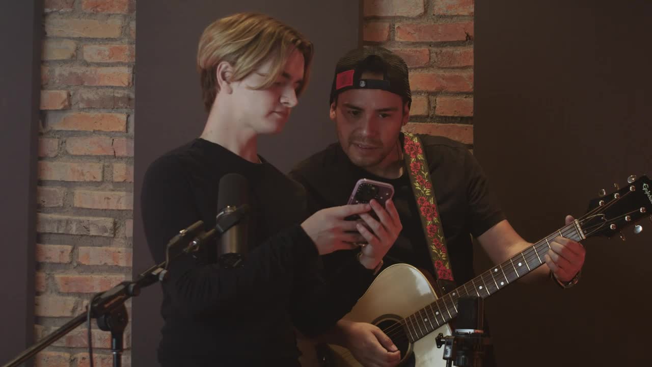 Stock Video Musicians Prior To Recording A Song Live Wallpaper