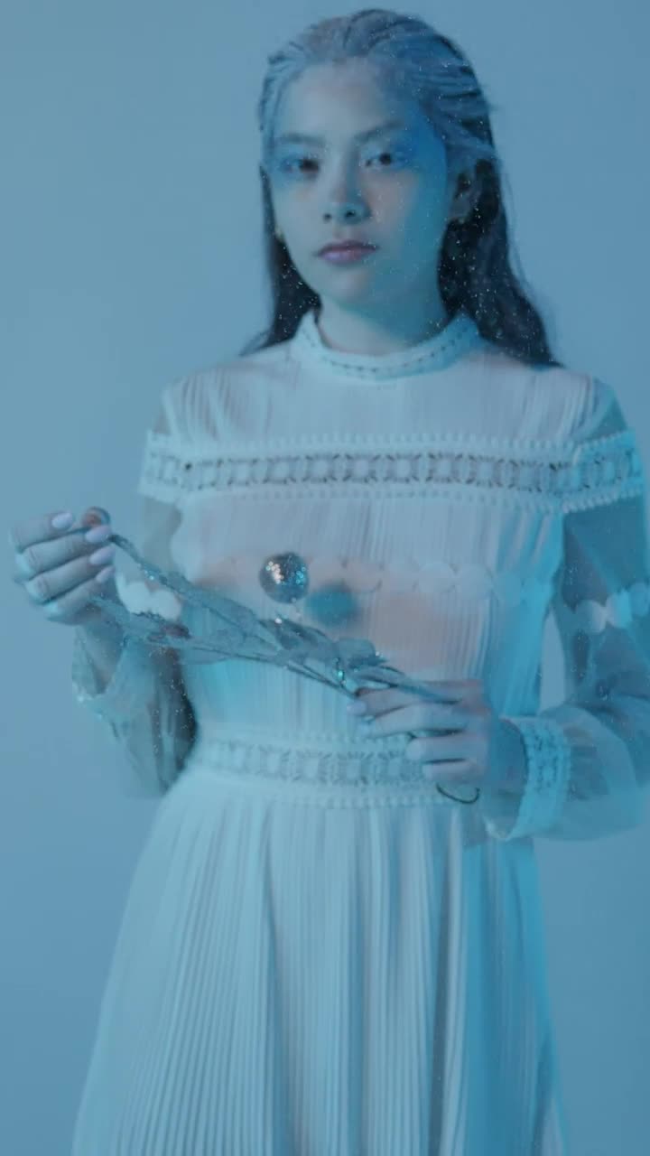 Stock Video Mysterious Pale Looking Fashion Woman At Winter Live Wallpaper