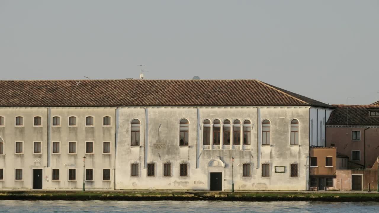 Stock Video Old Buildings By The Water In Venice Live Wallpaper