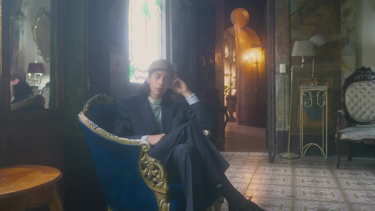 Stock Video Old Fashioned Couple Portrait In A Vintage Room Live Wallpaper