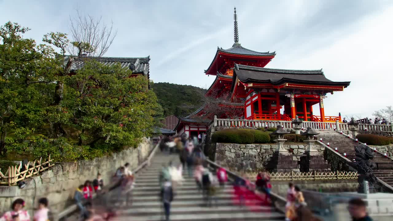 Stock Video Old Temple In Kyoto With Tourist On The Stairs Live Wallpaper