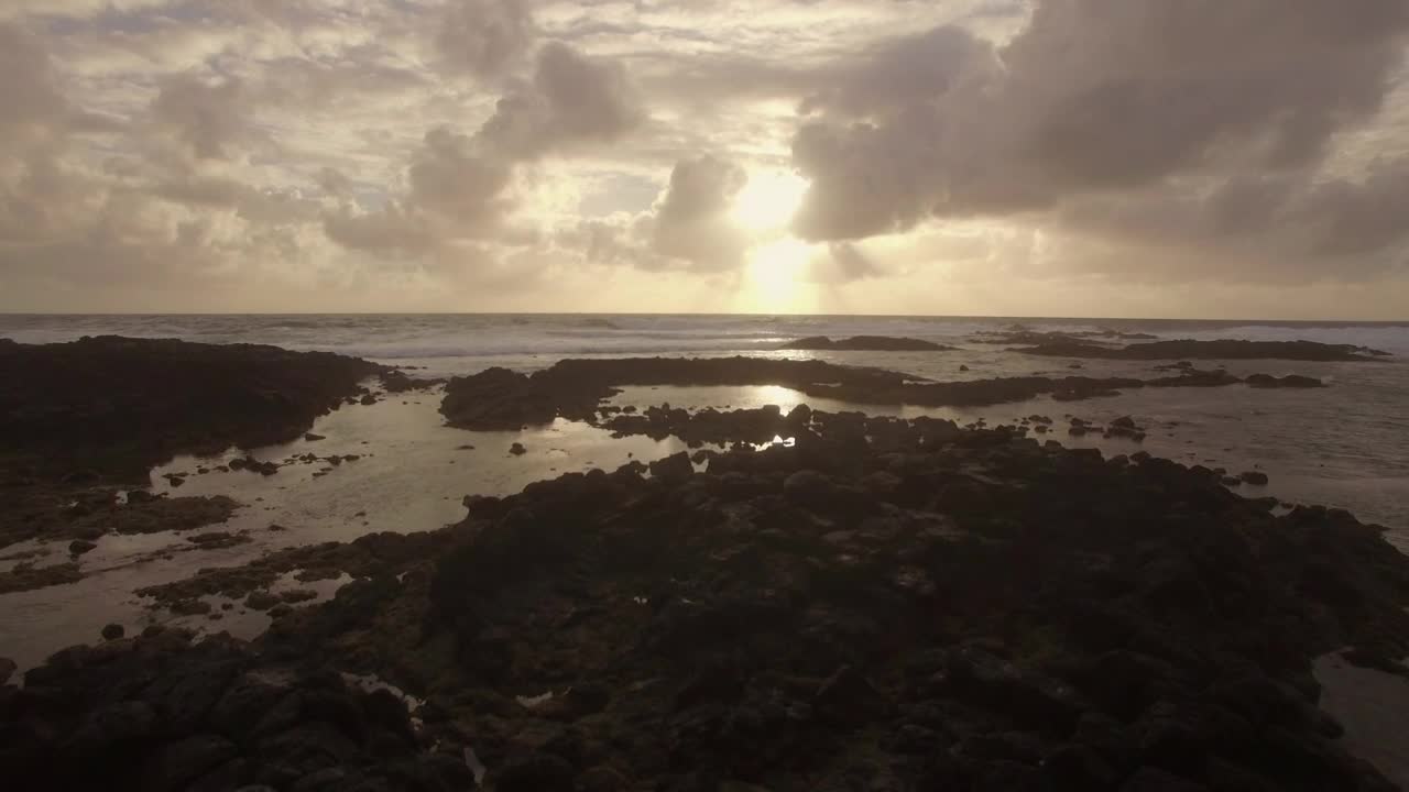 Stock Video On The Coast Of The Indian Ocean Live Wallpaper