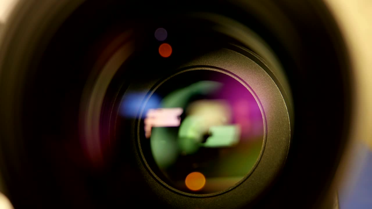 Stock Video Openening And Closing Shutter Of A Camera Live Wallpaper