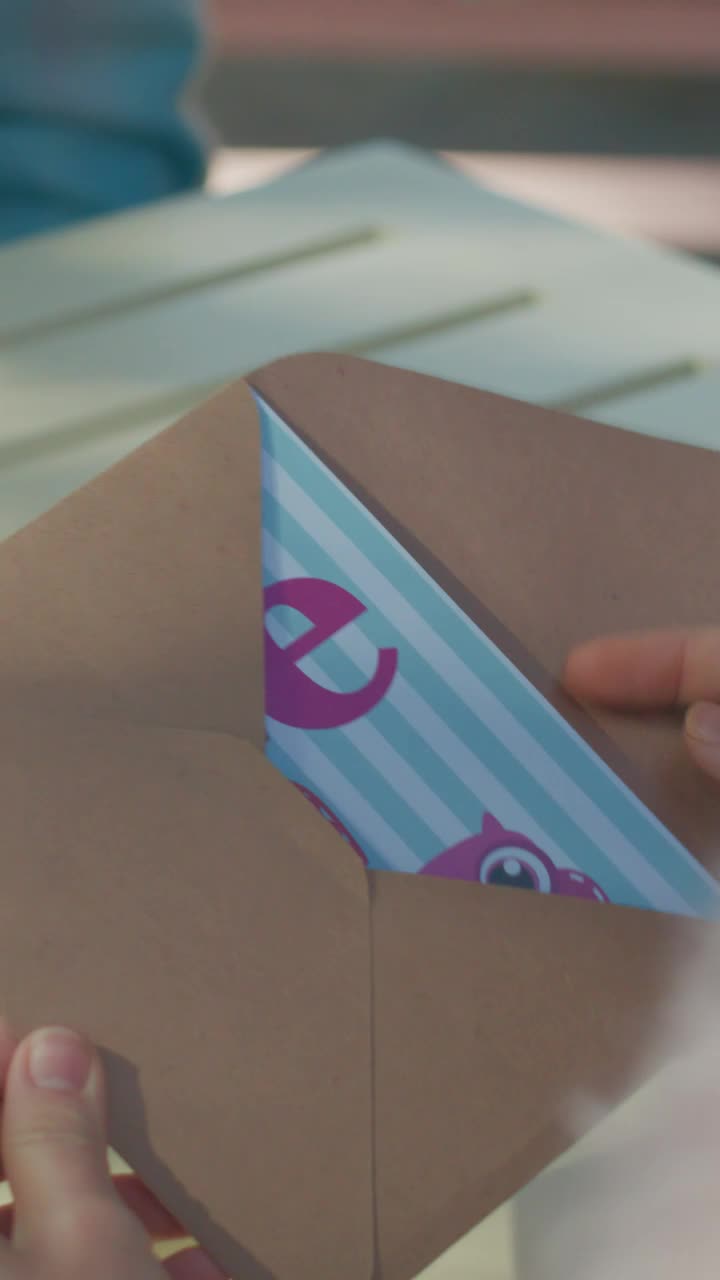 Stock Video Opening An Envelope With A Valentines Card Live Wallpaper