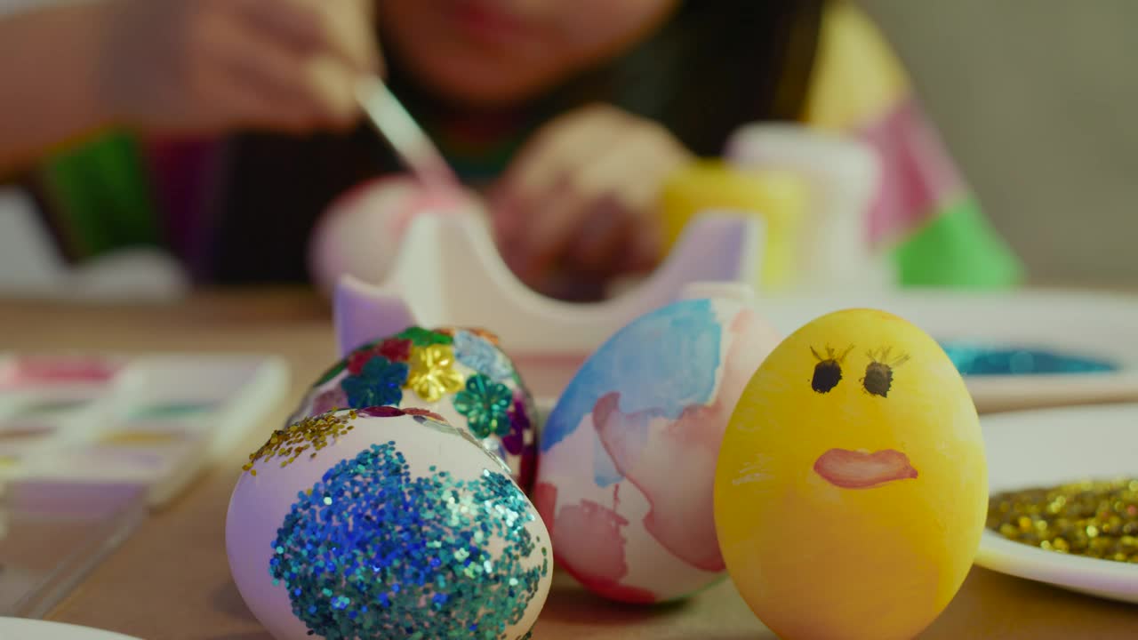Stock Video Painted Easter Eggs Live Wallpaper