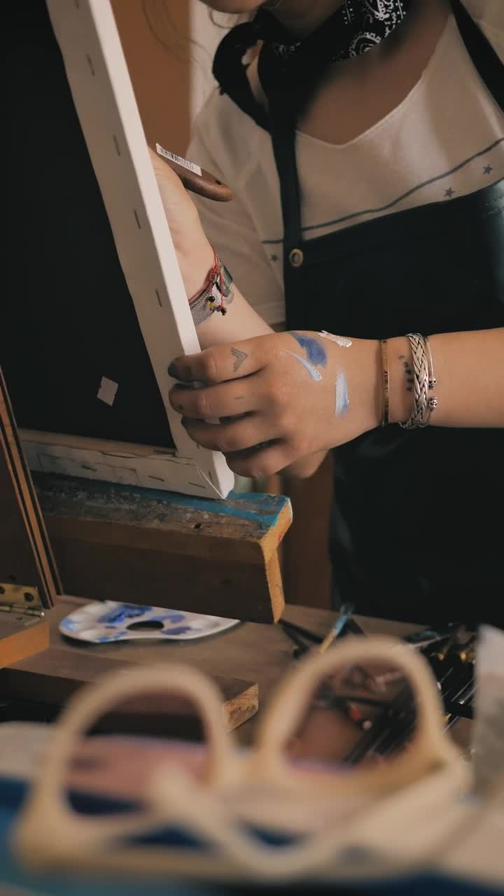 Stock Video Painting On A Canvas On A Wooden Easel Live Wallpaper