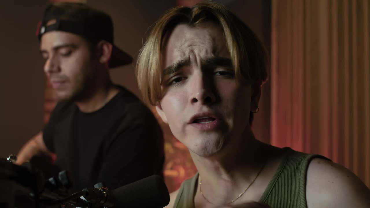 Stock Video Pair Of Musicians Singing A Song Guitar And Voice Live Wallpaper