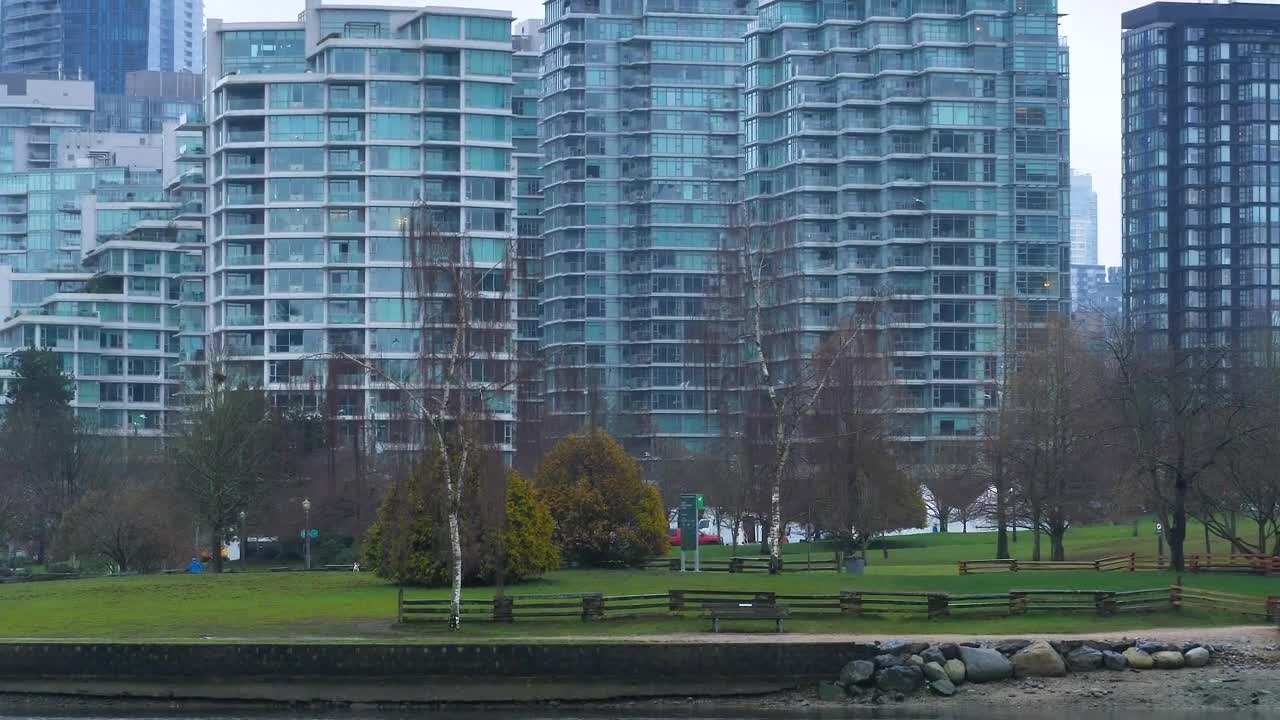 Stock Video Park Between A City And The Sea Coast Live Wallpaper