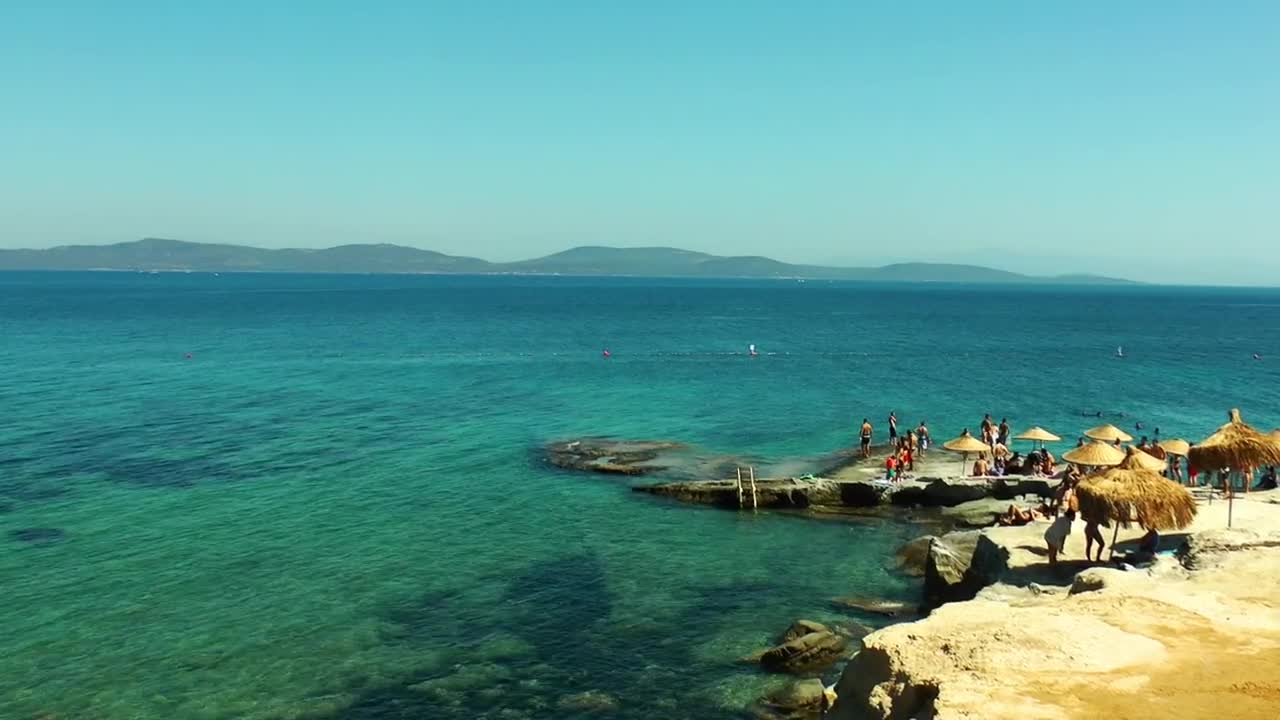 Stock Video People Enjoying The Sea On Vacation Live Wallpaper