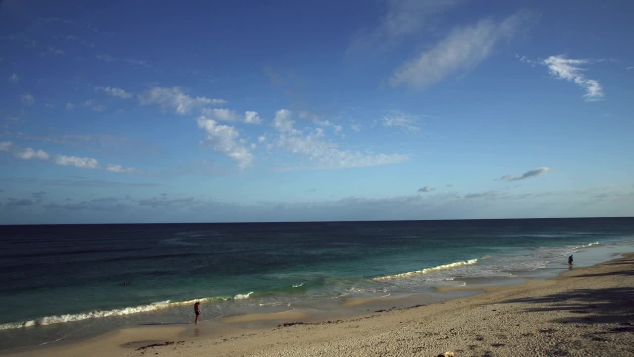 Stock Video People On Tulum Beach Live Wallpaper