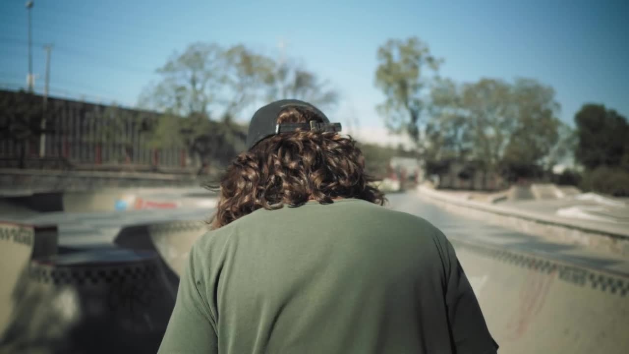Stock Video Person At A Skatepark Live Wallpaper