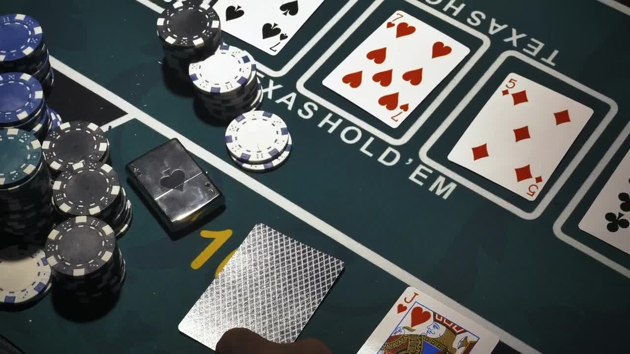 Video Stock Person Playing Texas Holdem Live Wallpaper Free