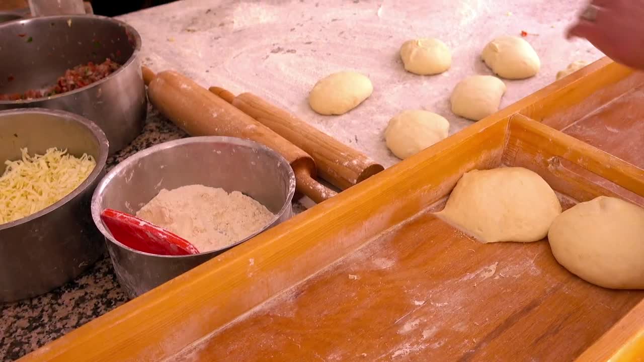 Video Stock Person Preparing Pizza Dough Live Wallpaper Free