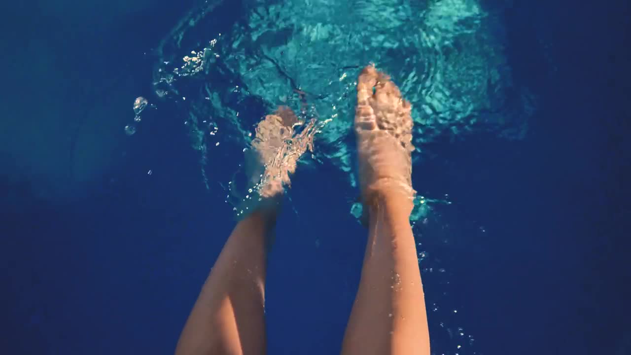 Video Stock Person Splashing Feet In A Pool Live Wallpaper Free