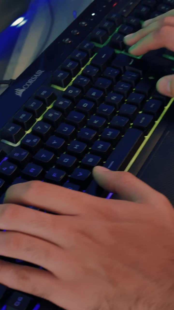 Video Stock Person Working In Front Of A Computer Live Wallpaper Free