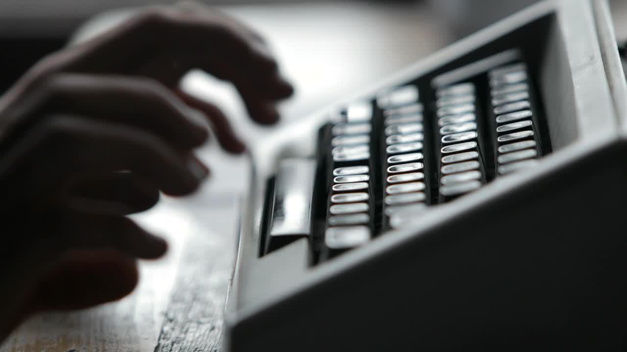 Video Stock Person Writing A Letter With A Typewriter Live Wallpaper Free