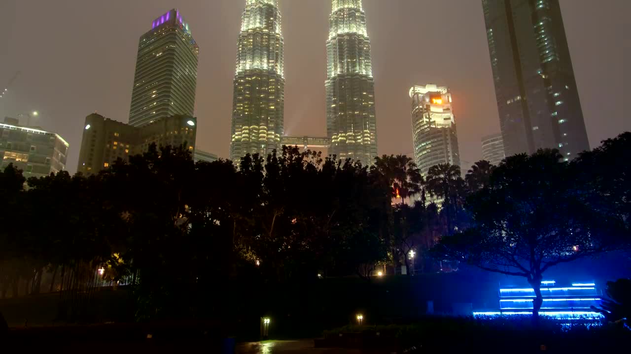 Video Stock Petronas Towers At Night Live Wallpaper Free