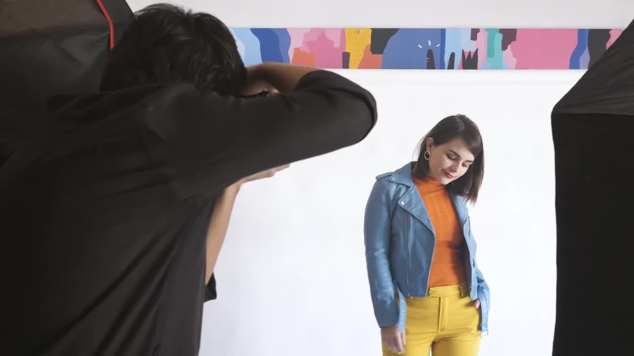 Video Stock Photographer Taking Photos Of A Female Model Live Wallpaper Free