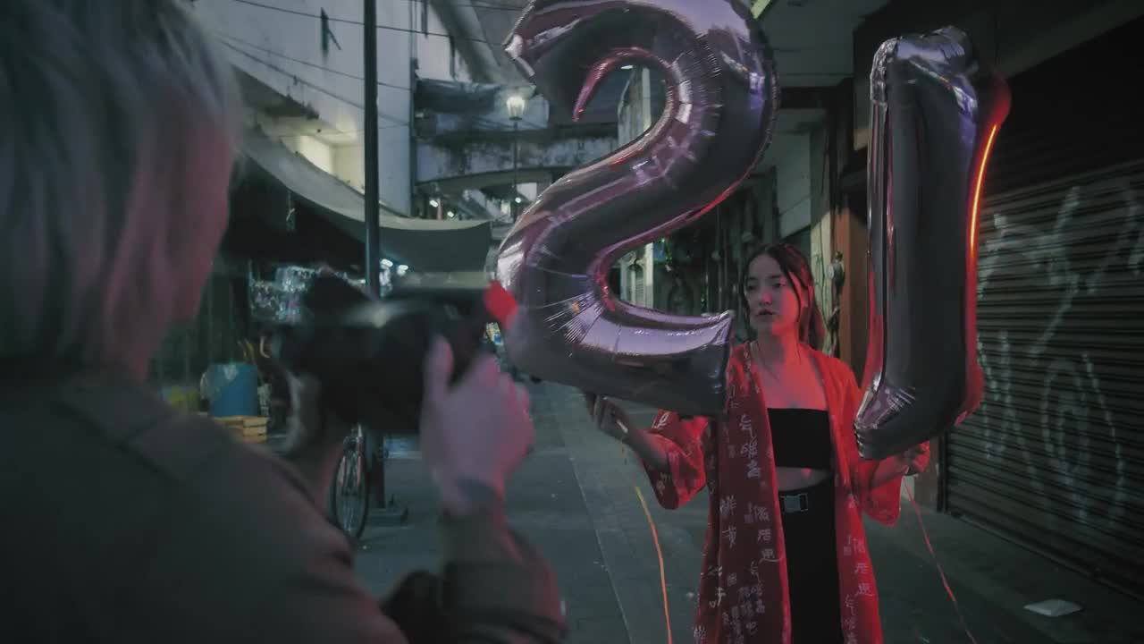Video Stock Photographing A Girl With Numbered Balloons Live Wallpaper Free
