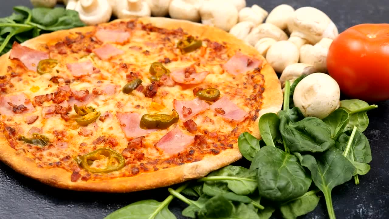Video Stock Pizza With Mushrooms Live Wallpaper Free