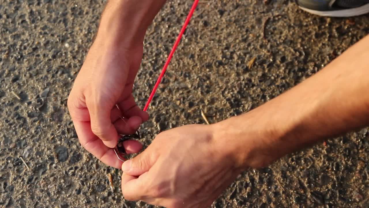 Video Stock Placing A Fastener With A Rope On The Floor Live Wallpaper Free