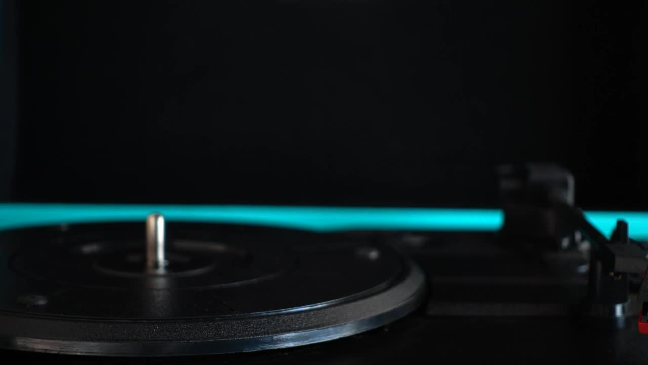 Video Stock Playing A Record On A Record Player Live Wallpaper Free