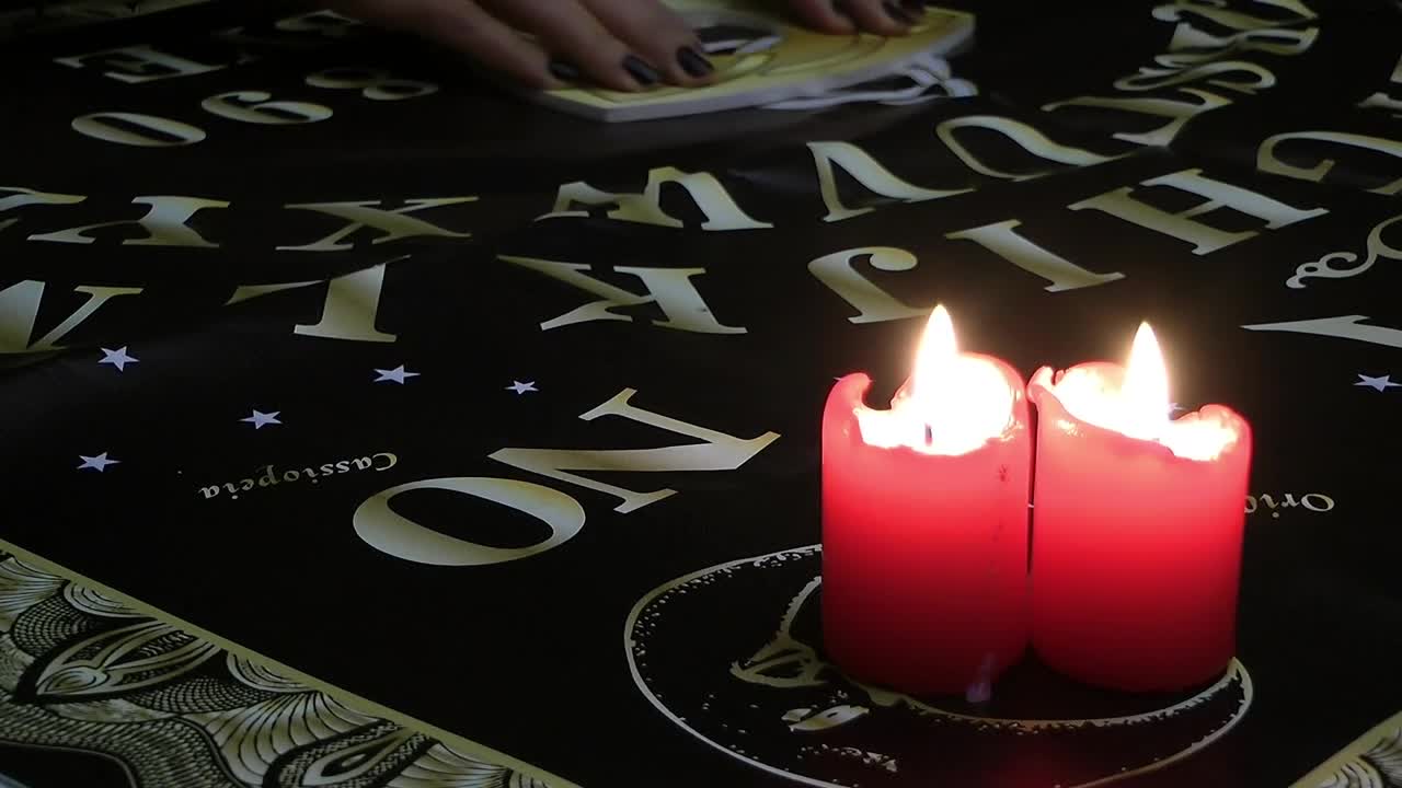 Video Stock Playing Ouija Close Up Live Wallpaper Free