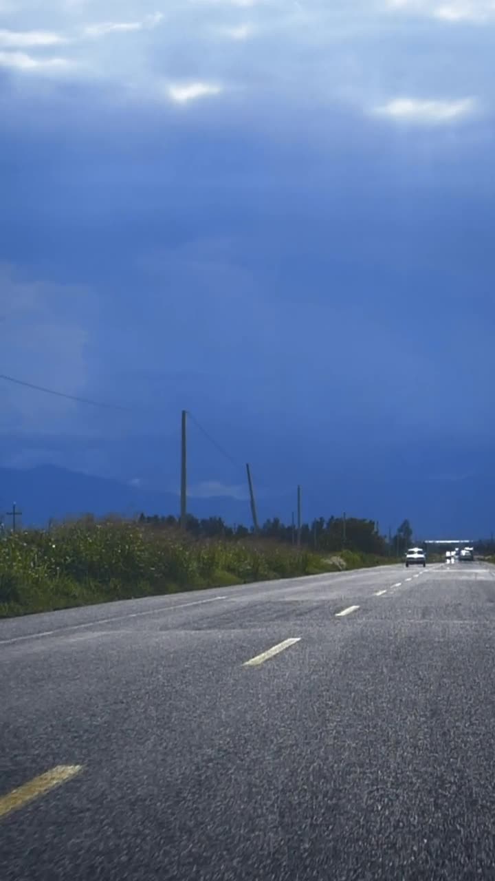 Video Stock Point Of View Traveling Slowly Down A Highway Live Wallpaper Free