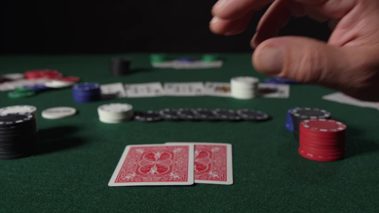 Video Stock Poker Player Revealing Two Cards Live Wallpaper Free